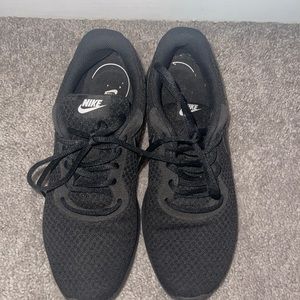All Black Nike Shoes